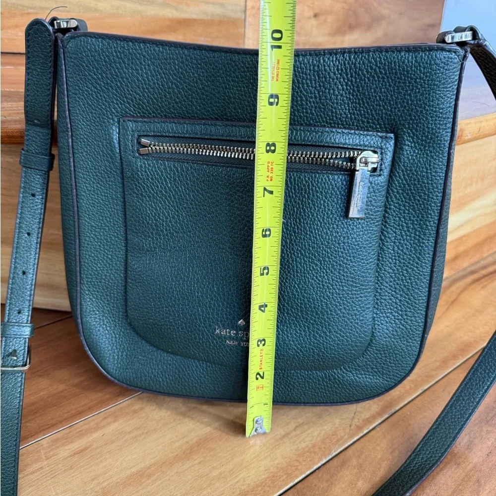 Kate Spade Forest Green Crossbody Minimal Chic Capsule Wardrobe Everyday Luxury - Picture 11 of 12